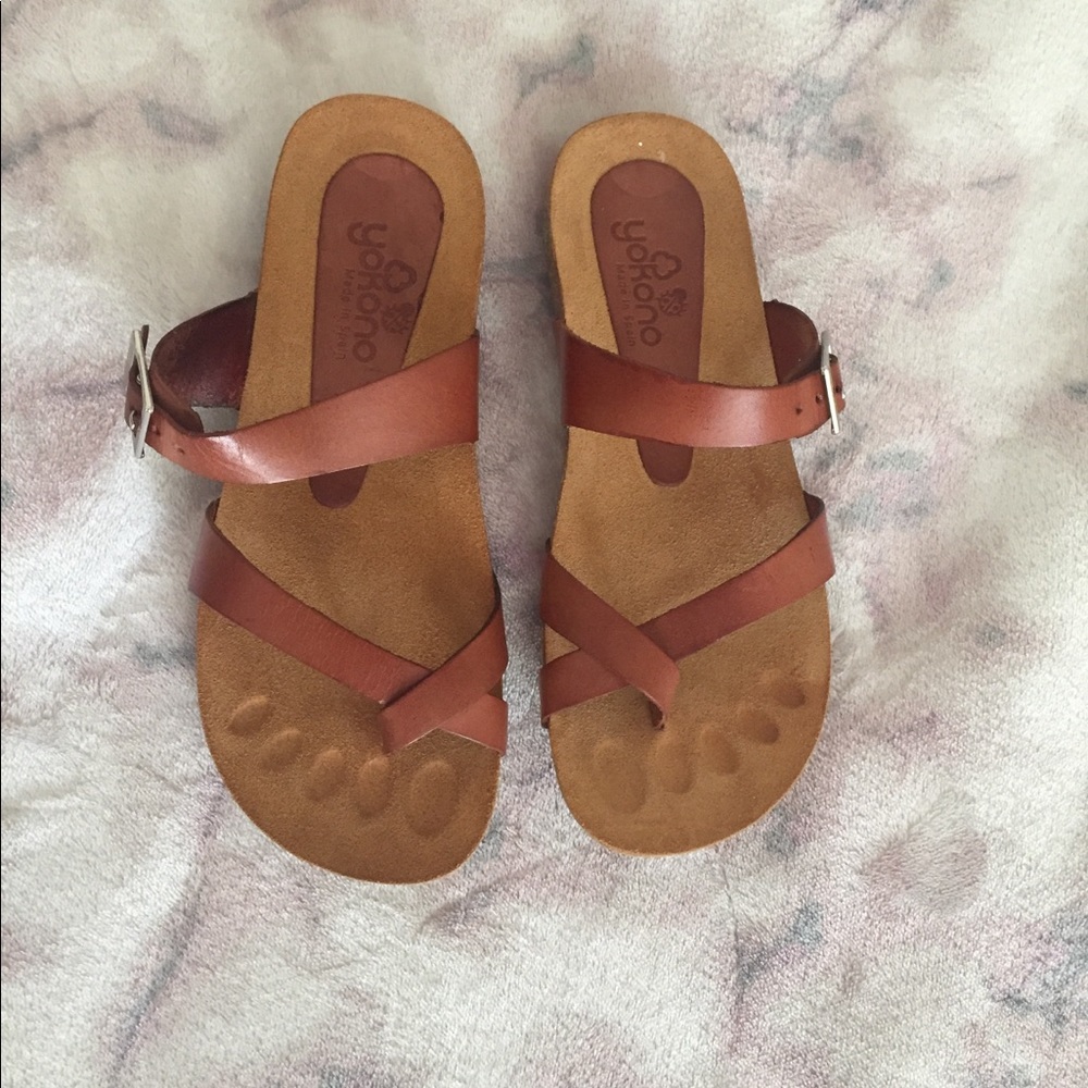 Yokono leather sandals